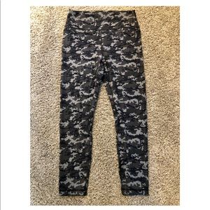 Camo Leggings NWT